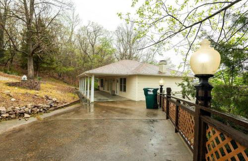 Serene Duplex Lakefront Retreat: sleeps up to 20 - Foto 33