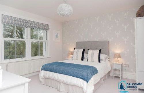 Ultimate Coastal Luxury - 5 Bed, Spacious, Parking, Hot Tub - Foto 23