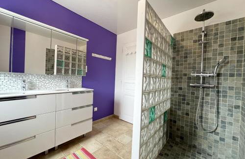 Villa Isaac - Piscine naturelle - Proche Boulerie Jump - 8p - Foto 9