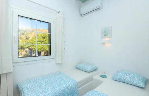 Villa "Kalli" with private pool - beachfront - Kalo Livadi - Foto 32