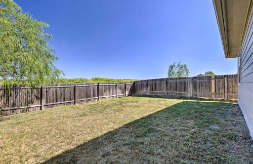 Family Home with Fenced Yard in Austin Suburbs! - Foto 21