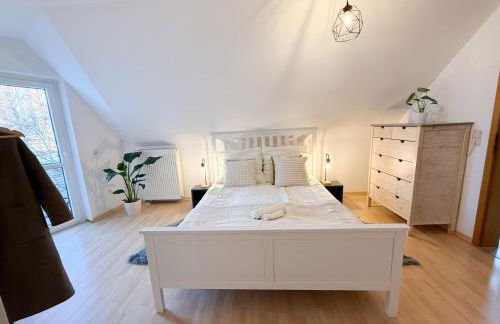 Zentrale, Designer Maisonette Wohnung mit Galerie, Gruppen- und Kinderfreundlich, Smart TV - Foto 14