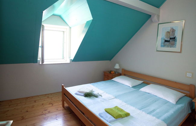 Beautiful Holiday Home on the Island Brac, With the Sea and a Small Beach in Front of the Door - Foto 4