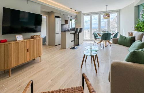 El Séptimo Cielo de la Bahía de los Naranjos - Primera Línea de Playa - Foto 9