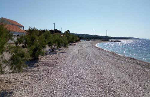 Apartments Zvone,place by the sea - Photo 8