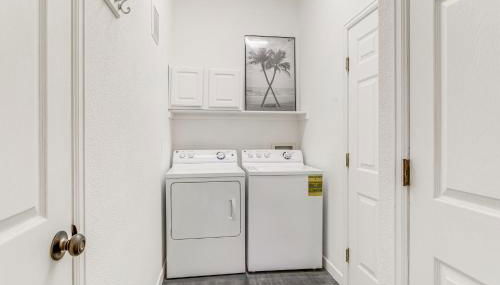 Seasonal Pool, Balcony Quiet and Cozy Aurora Condo! - Foto 5