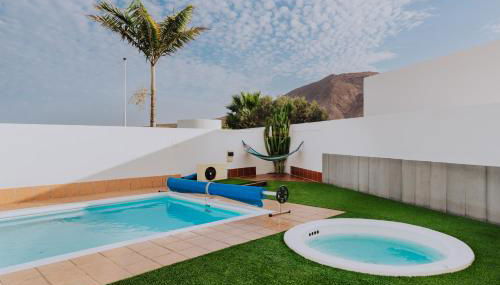 Villa Lanzarote Deluxe & Spa Pool - Foto 4, Garden, sunbed, Garden view