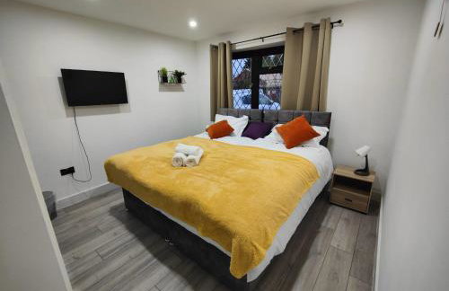 4 bedroom bungalow in Kettering - Garden - Parking - WiFi - Foto 7