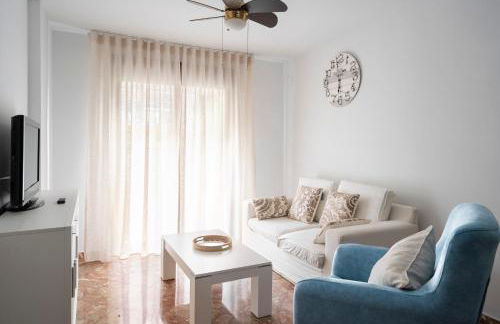 Ronda Suites 193 junto a hospitales y cerca centro con Parking Gratis - Foto 17