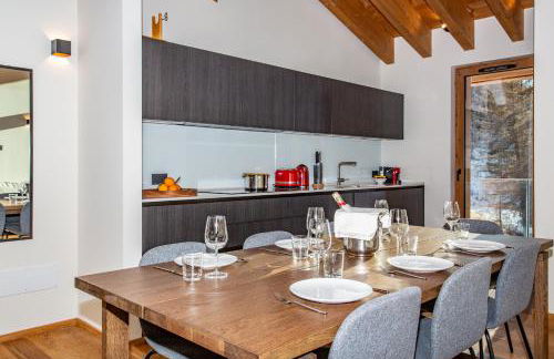 FLORA ALPINA EXPERIENCE - "Ski-to-Door" Brand New Chalet Apartments with Indoor Garage and Mountain View - Foto 63