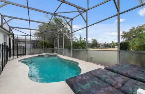 Villa Eman 5bed 4bath with Private pool& Hot Tub close 2 Disney & Legoland - Foto 4