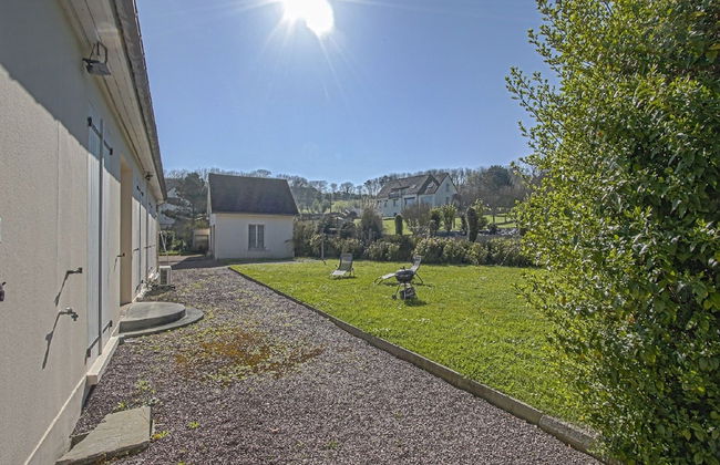 Spacious Holiday Home in Aure sur Mer With Garden - Foto 70