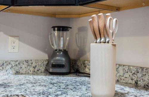 NEW -Entire Place-Laundry In Unit -Family Friendly - Foto 8