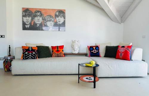 Top floor design apt, 3bd, 2bt! - Photo 11