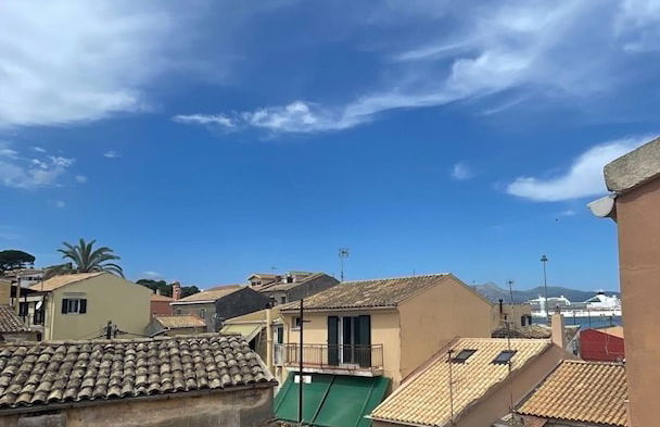 Vilia Port House- Corfu Centre - Photo 8