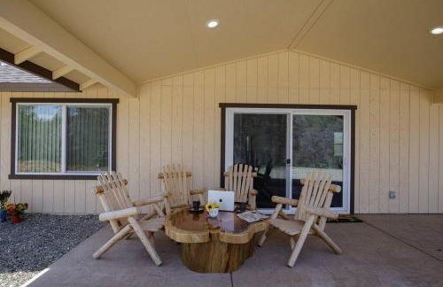 Cozy Cub Cabin, brand new home near Yosemite - Foto 12