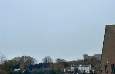 Kings reach eton, great location - Photo 14