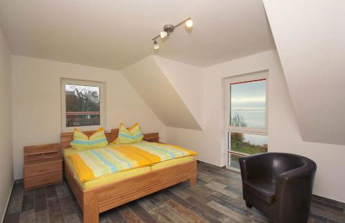 F-1037 Ferienhaus Neuendorf Haus Terrasse, Gartennutzung, Meerblick - Photo 10