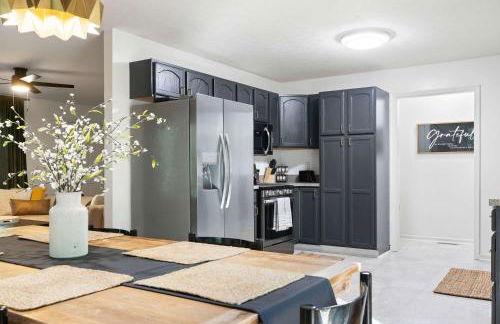 Cozy Retreat w Hot Tub Firepit & Grill near Bryce - Foto 22