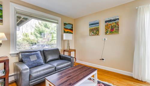 3 Mi to Cape Cod Bay Marshfield Home with Balcony! - Foto 5