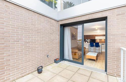 GuestReady - Charming Retreat with a terrace - Foto 13