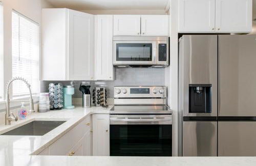 House in Mobile Newly Renovated! Quiet & Centrally Located! - Foto 2