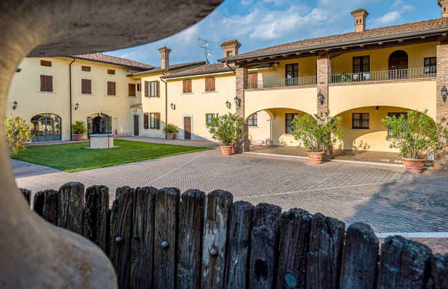 2 bedroom Apartment in Desenzano del Garda with swimming pool and garden - Photo 39