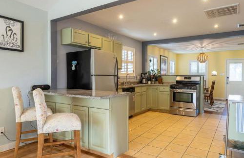 East ATX 3BR 2BA, Patio and Fire Pit Mins to Downtown by Austin Vacay - Foto 10