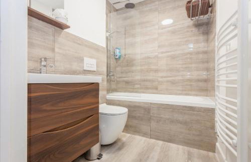 Treetops Apartment - Photo 9