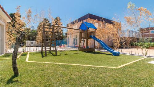 Superb villa Maxima with private pool, sauna, jacuzzi, playground for up to 18 persons, extra pool heating available - Foto 2