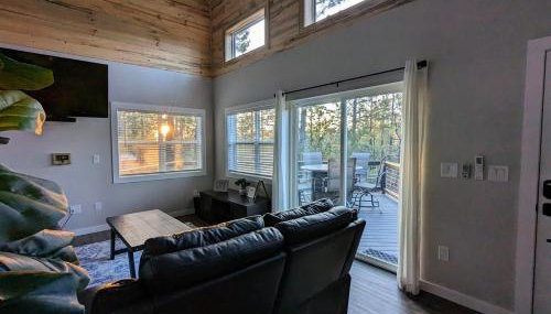 Pinetop Getaway w Sunset Deck & Fire Pit Table - Foto 4