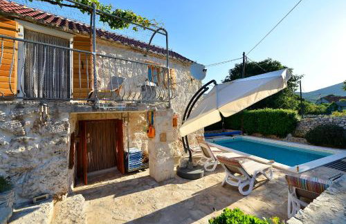 Home Sweet Home traditional Dalmatian house with pool - Photo 40