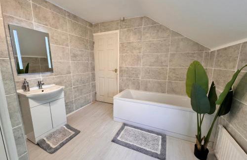 Best Deal 1 Bed Apartment 5 minutes from Bedford - Foto 35