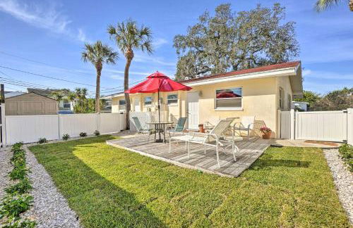 Pet-Friendly Dunedin Townhome with Private Yard - Foto 1