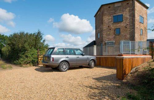 The Hexagon, wow what a location, views over the Essex marshes and sea - Foto 20