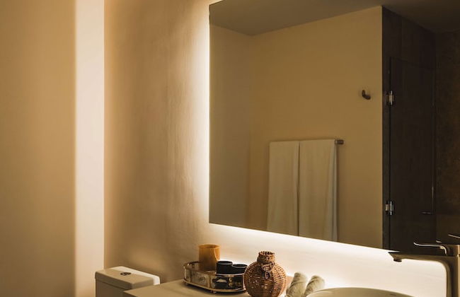 Beautiful Jungle Loft With Rooftop Pool and Gym - Photo 24