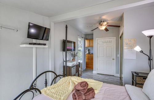 2 Mi to Dtwn Atascadero! Cozy Cottage with Yard - Foto 14