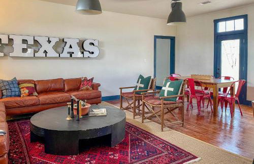 Southwest Escape in Fort Davis Walk to Dining! - Foto 4