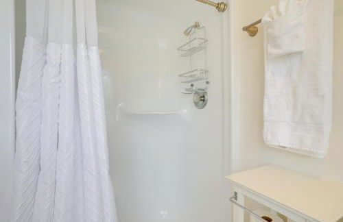 The White Elephant Inn Getaway with Pool and Hot Tub! - Foto 24