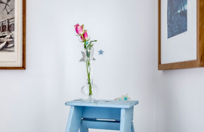 Exquisite Designers Abode - Photo 37