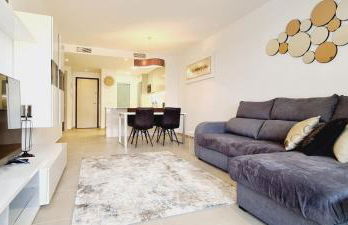 Luxury apartment in Flamenca Village/Orihuela Costa - Photo 9