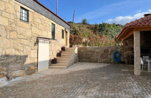 House with saltwater pool - Charming in the Douro Valley - Foto 43