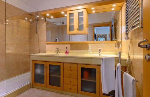 Carcavelos Beach - Photo 12