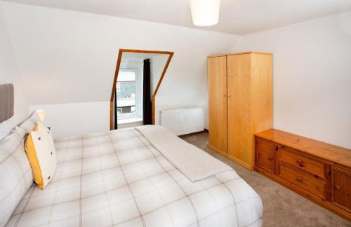 Mike's 3-bedroom Countryside Cottage - Foto 17