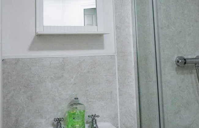 East Wing Apartment - Foto 22