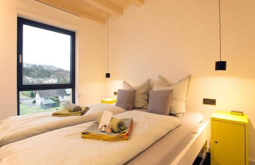 Modernes, ökologisches Design Ferienhaus in der Eifel Vulkaneifel I 2 Schlafzimmer, Sauna, Yoga & Kaminofen, schnelles WLAN & Arbeitsplatz - Foto 6