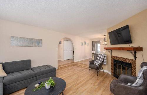 Edgewater Paradise HotTub Private Dock & Game Room - Foto 20