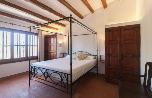 Let's Holidays 7 Xemeneies house - Foto 40