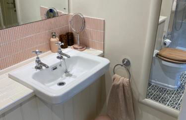 Gorgeous comfortable barn with huge private orchard in quiet Suffolk location - Foto 10