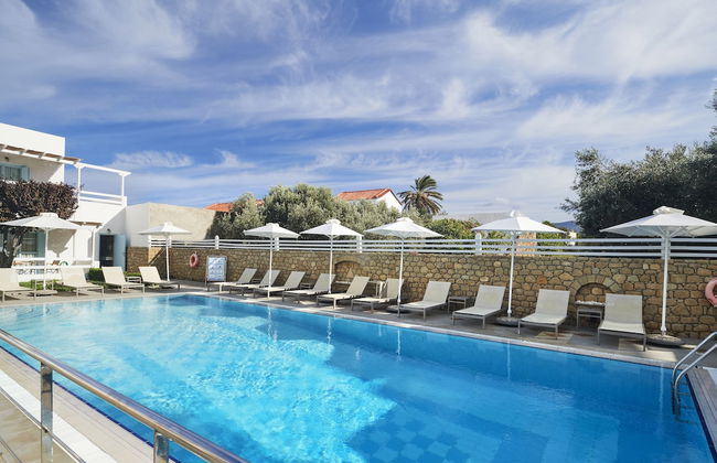 Perigiali Hotel - Photo 34